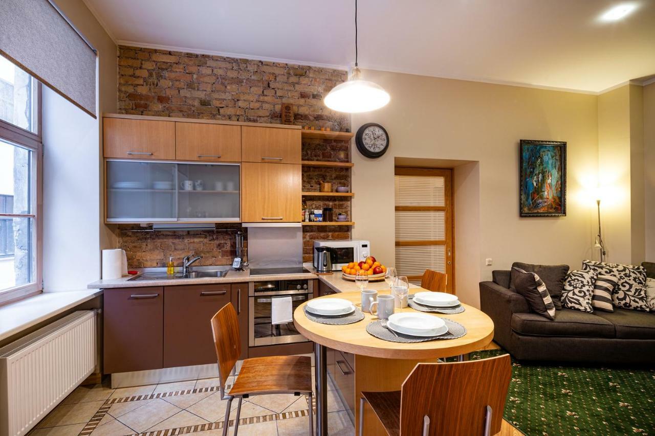 Kalnina Quiet Apartment In City Center リガ エクステリア 写真