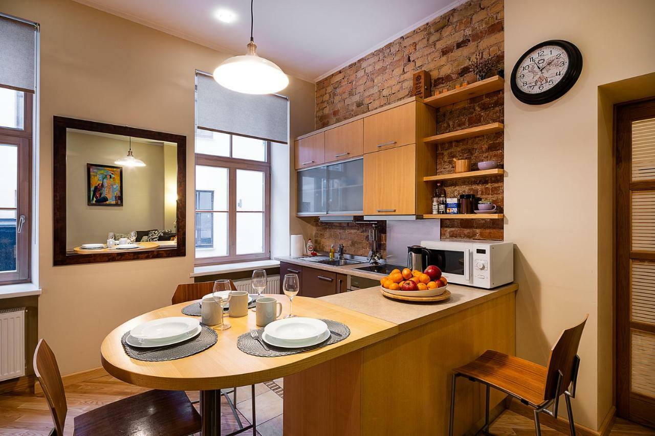 Kalnina Quiet Apartment In City Center リガ エクステリア 写真